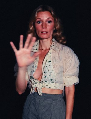 yvette_00002-generated-20250927-110134-0-Make her face us with her right breast axxx.jpg yvette_00002-generated-20250927-110134-0-Make her face us with her right breast axxx.jpg