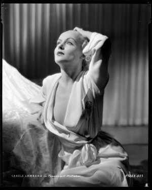 Carole Lombard (3).jpg