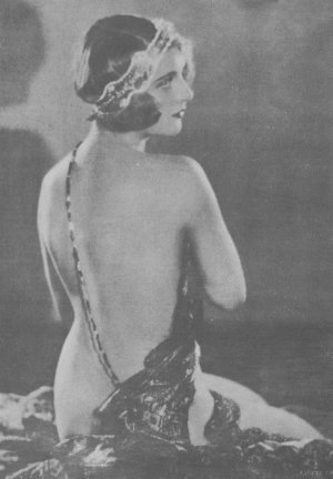 Carole Lombard (4).jpg