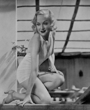 Carole Lombard 2593.jpg