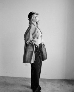 Olivia Holt01__1_.jpg