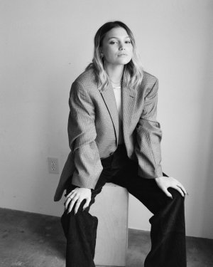 Olivia Holt01__2_.jpg