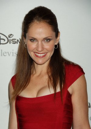 CBS TCA Party 17.07.2008 96089_brenneman_17072008_05_122_1020lo.jpg