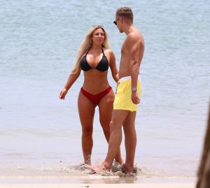 Holly Hagan Sexy - TheFappeningBlog.com 10.jpg