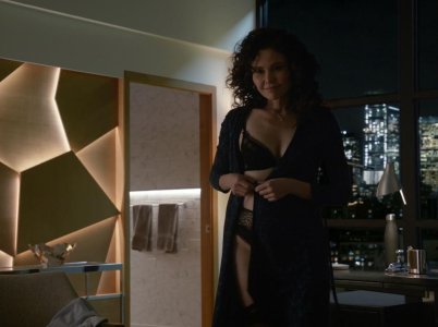 reiko_aylesworth_f5fd61.jpg