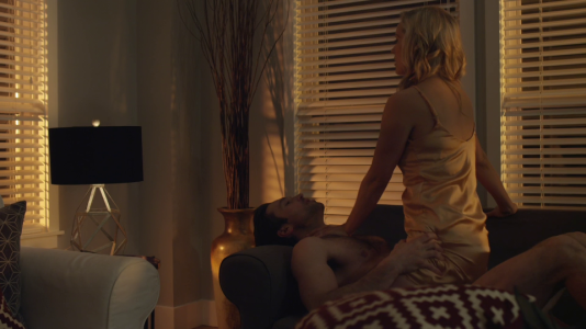 Emilie Ullerup - Sleepwalking in Suburbia (2017) WdekZlJp_o.png