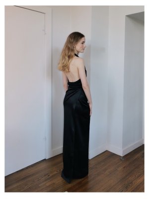 Willa Fitzgerald - in black dress ME16FGCP_o.jpg