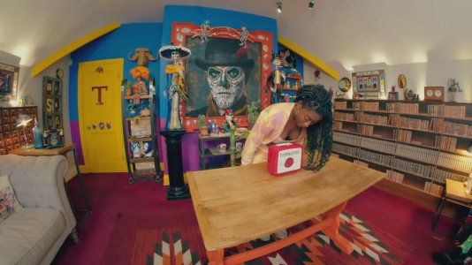 Taskmaster - s13e07 - Heg.mkv_20251004_145323.410.jpg