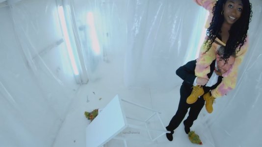 Taskmaster - s13e01 - The Noise That Blue Makes.mkv_20251004_150049.052.jpg