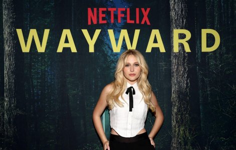 Alyvia Alyn Lind.jpg