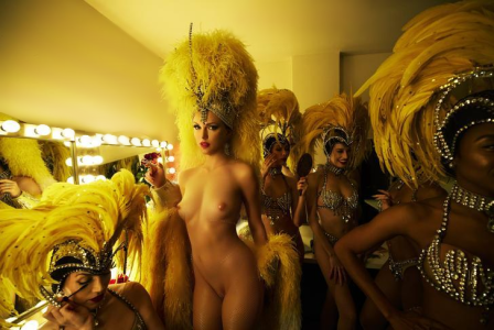 2025-08_LifeOfAShowgirl__10_ fake.png