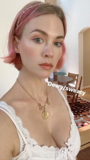 January Jones - Cleavage dfd1031353321553.jpg