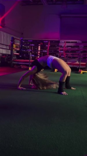 Nhooph Al-Areebi 6459.jpg