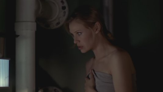 Lisa.Ryder-Andromeda-2x03-A Heart for Falsehood Framed-11.jpg