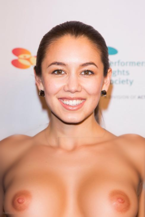 gettyimages-459460580-2048x2048 fake.png