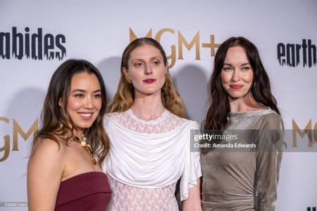 gettyimages-2185871664-2048x2048 with Hilary McCormack and Elyse Levesque.jpg