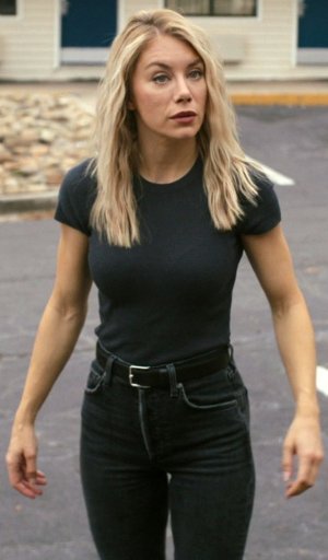 Jennifer Holland (3).jpg