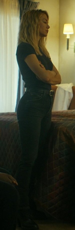 Jennifer Holland (9).jpg