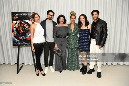 gettyimages-1357419761-2048x2048 with Nadine Nicole and Dominique Tipper.jpg