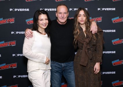 Chloe Bennet & Ming-Na Wen - Agents of S.H.I.E.L.D A Reunion panel at New York Comic Con - Oct...jpg