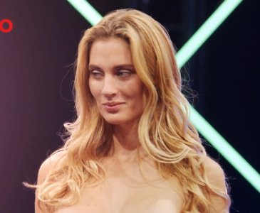 Screenshot_20251015_234033_Video Player.jpg