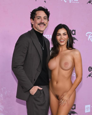 Jenna Dewan JE764B_1 fake.png