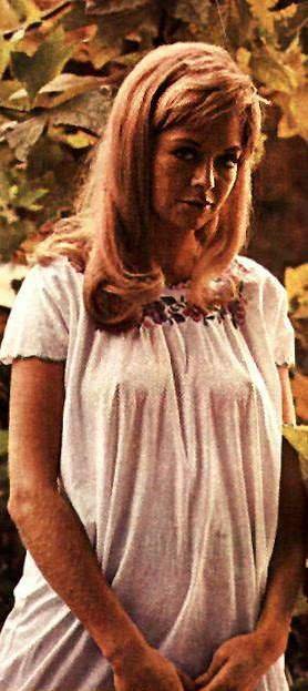 Susannah York 133.jpg