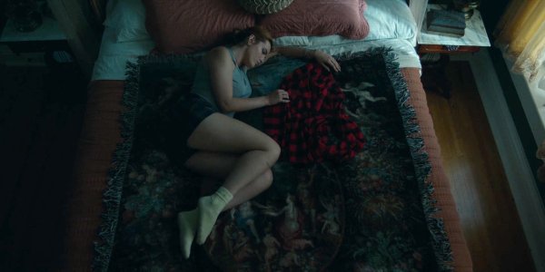 Bella Thorne - Saint Clare (2024) CMqlwgWY_o.jpg