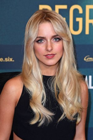 Mckenna Grace - Regretting You premiere in Berlin TeGoPPRq_o.jpg