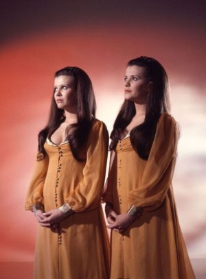 Mary and Madeleine Collinson in Twins of Evil (1971).jpg