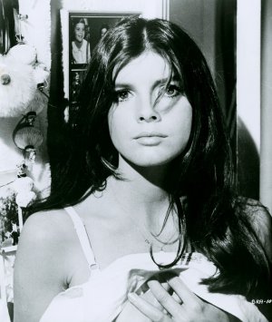 Katharine Ross - Llzhl5w4yN1qf826yo1.jpg