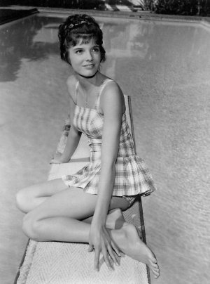 Katharine Ross 91d805c492a2602ab2401c42699b65e7.jpg