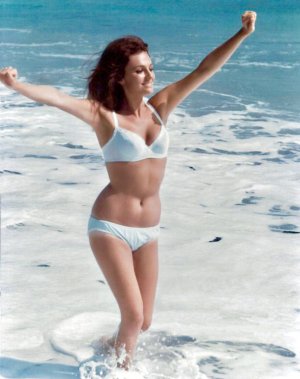 Jacqueline Bisset 6qpiu201a1.jpg