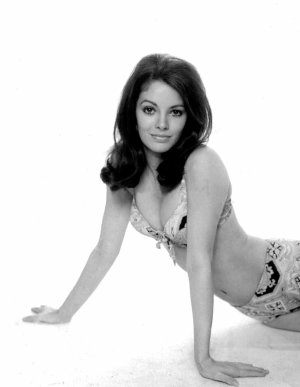 Jaclyn Smith young 2.jpg