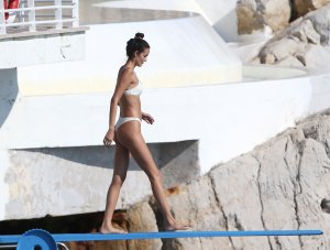 Gizele Oliveira - TheFappeningBlog.com 3.jpg