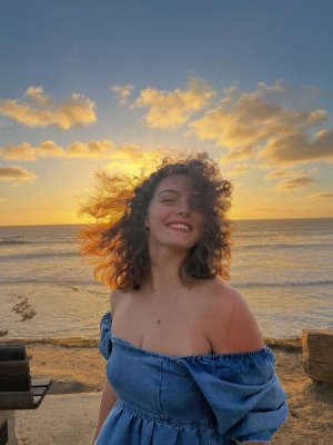 camren bicondova.jpg