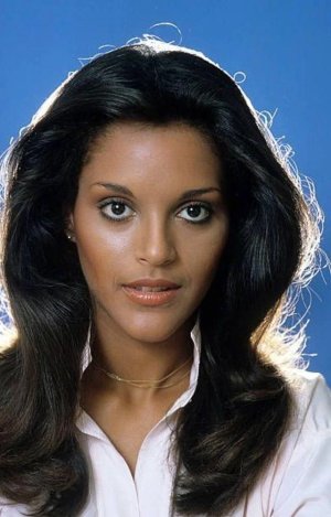 jayne-kennedy-1970s-v0-3nyicyimymec1.jpeg