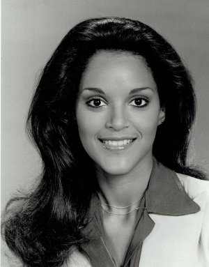 jayne-kennedy-1970s-v0-tw3hdzimymec1.jpeg