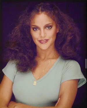 jayne-kennedy-v0-nltwyor91f9d1.jpeg