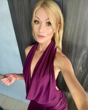 Katherine McNamara - Purple dress ZXOxwils_o.jpg
