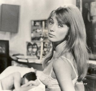 Joanna Shimkus Zita 1968 Mhfl76Et311qh0yodo1.jpg