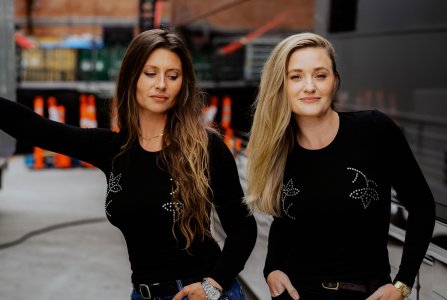 Alyson & Amanda Michalka1000156310.jpg