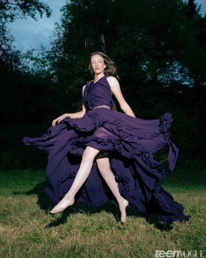 teenvogue-20251030-0009.jpg