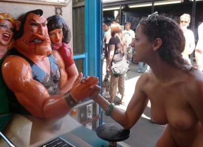 Ana-Karkanis-Sexy-7-_ fake.png