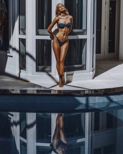 Frida Aasen 19 thefappeningblog.com.jpg