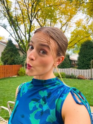 Jacqueline Scislowski - Blue Dress 5.jpg