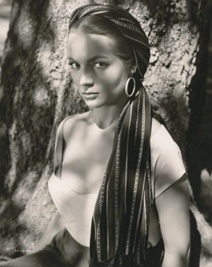 Sara Montiel (27).jpg