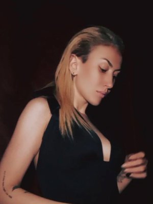 1000101085.jpg 1000101085.jpg