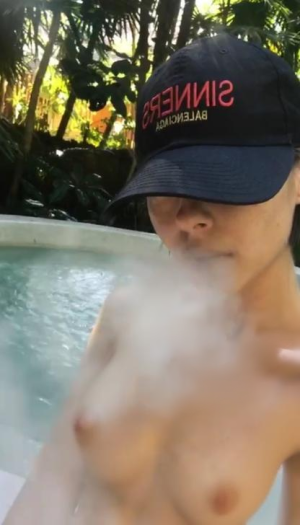 Willa Holland - 60623675_25017486_315228818965033_4536337568907657216_n fake.png