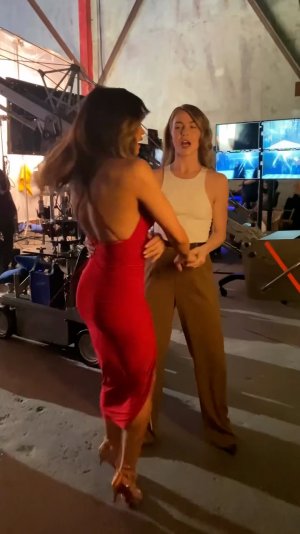 Jenna Dewan - Leggy in red dress 4.jpg